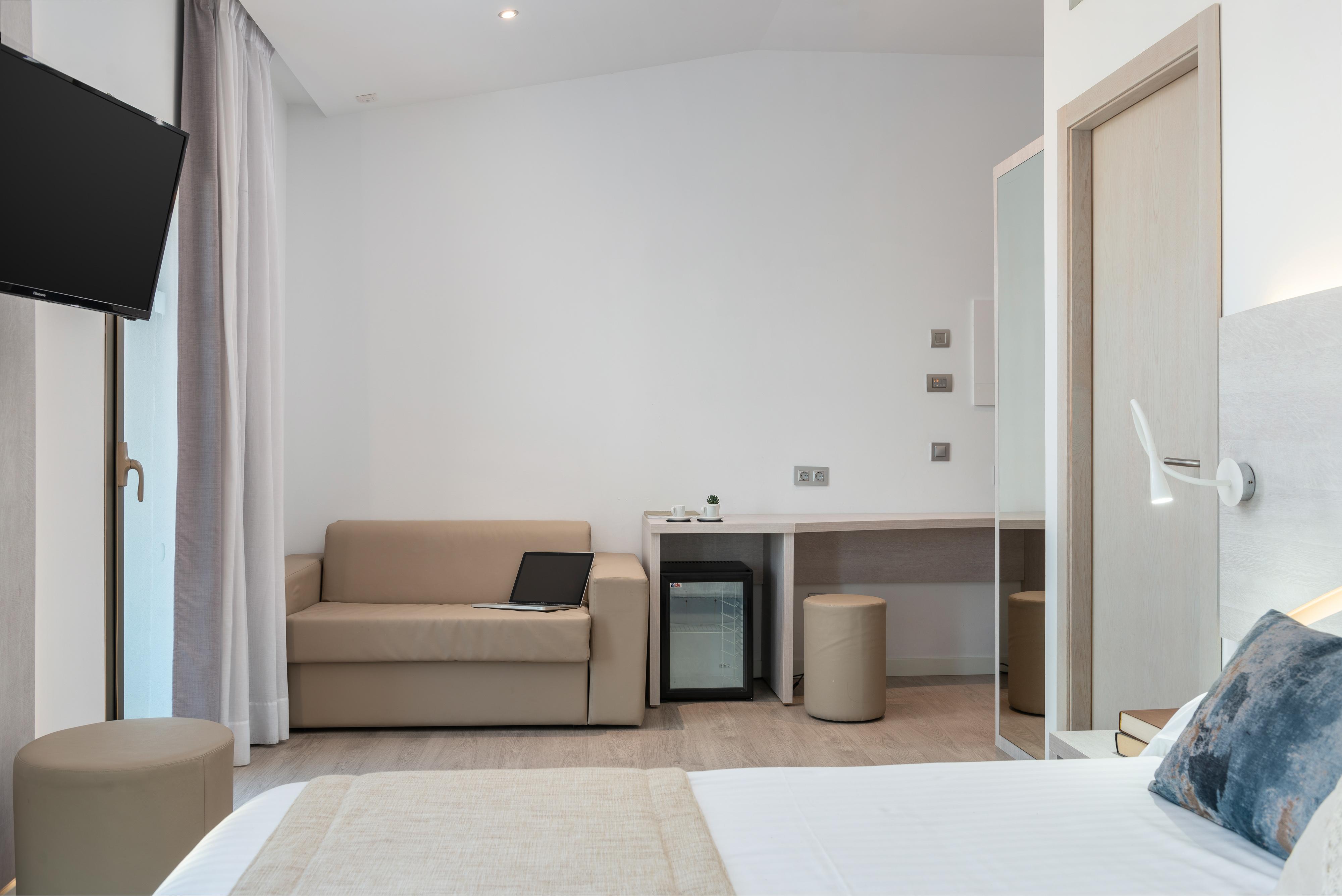 Llaut Boutique Hotel (Adults Only) กันปิกาฟอร์ต ภายนอก รูปภาพ