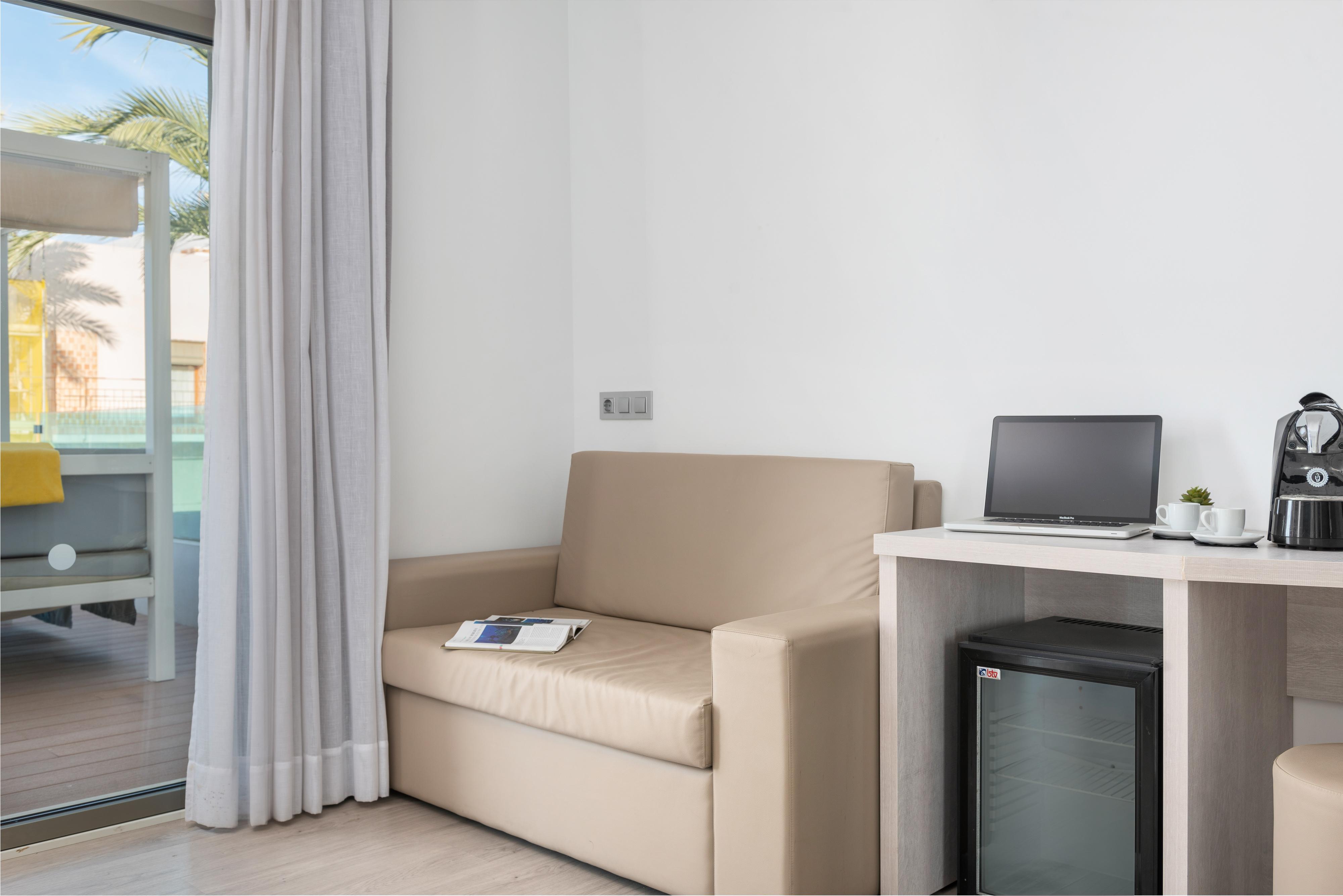 Llaut Boutique Hotel (Adults Only) กันปิกาฟอร์ต ภายนอก รูปภาพ